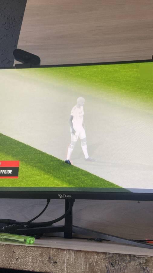 Provocación de Vinícius a Yamal y pelea entre suplentes de Real Madrid y Barcelona