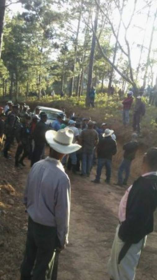 Campesinos retienen por 24 horas a militares en el departamento de La Paz