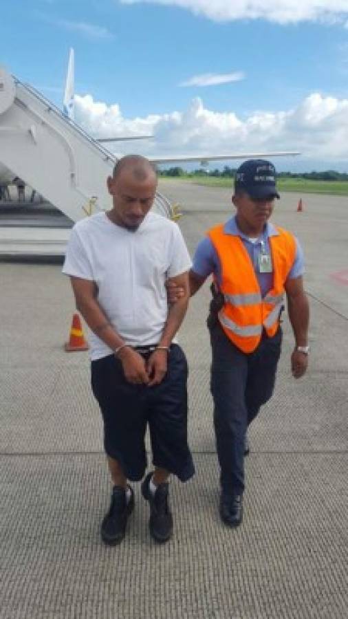 Deportan desde Estados Unidos a tres hondureños con órdenes de captura