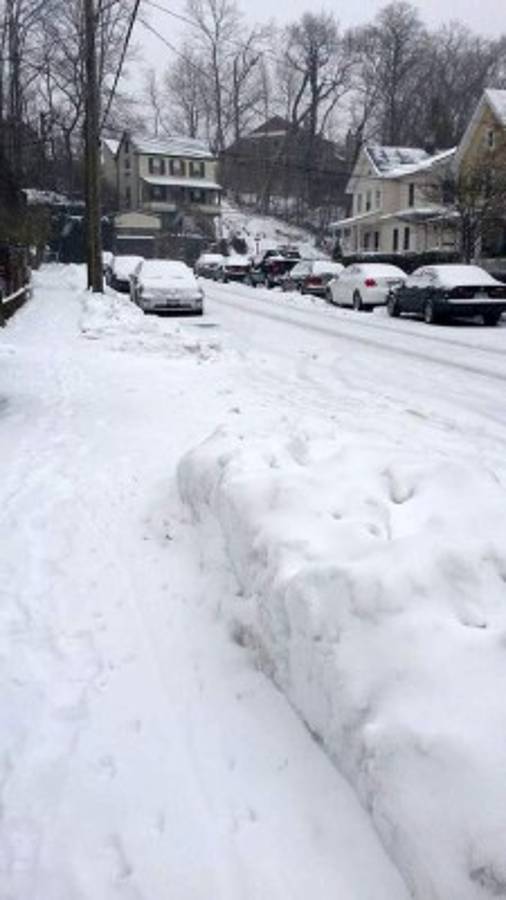 Así viven la nevada los migrantes hondureños en Estados Unidos