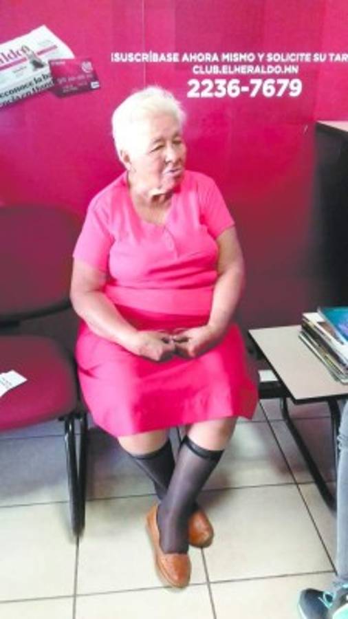 Honduras: Vestir a la Virgen es el mayor anhelo de Aída Salgado