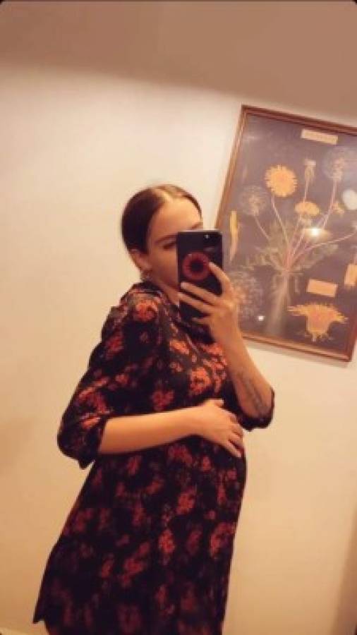 Aquí te dejamos algunas de las fotos de Yuya luciendo sus vestidos para el embarazo. Foto: yuyacst/ Instagram