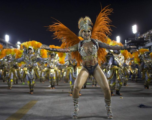 Carnaval de Rio, la fiesta irreverente, sensual y burlesca