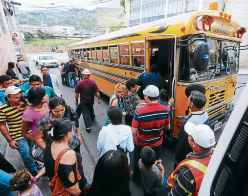 Buses saturan el 85 por ciento de las rutas del transporte