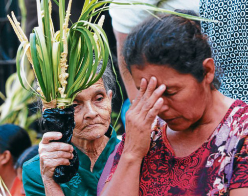Iglesia católica pide a hondureños caminar junto a Cristo en la semana mayor
