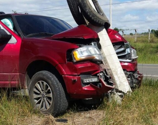 Candidata presidencial Marlene Alvarenga sufre accidente en carretera a Olancho