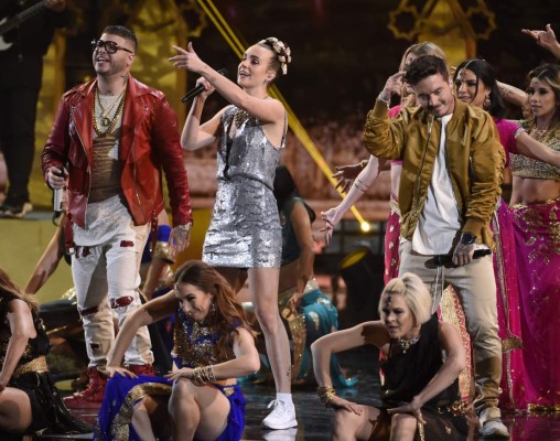 Lafourcade tiene la canción del año