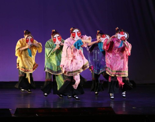 Riqueza y belleza del folclore taiwanés