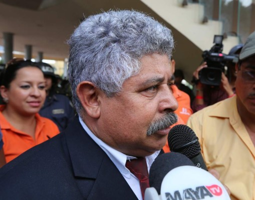 Nasralla es 'ignorante” y hace el 'ridículo”