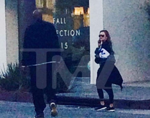 Khloe Kardashian es atacada por su exesposo