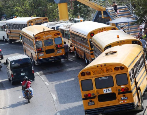 Transportistas amenazan con extender paro