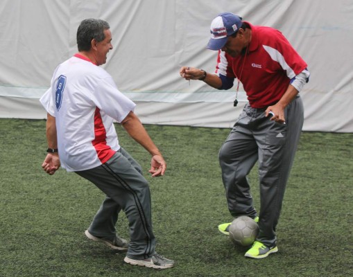 Goles a la vista del equipo Atlético Español capitalino