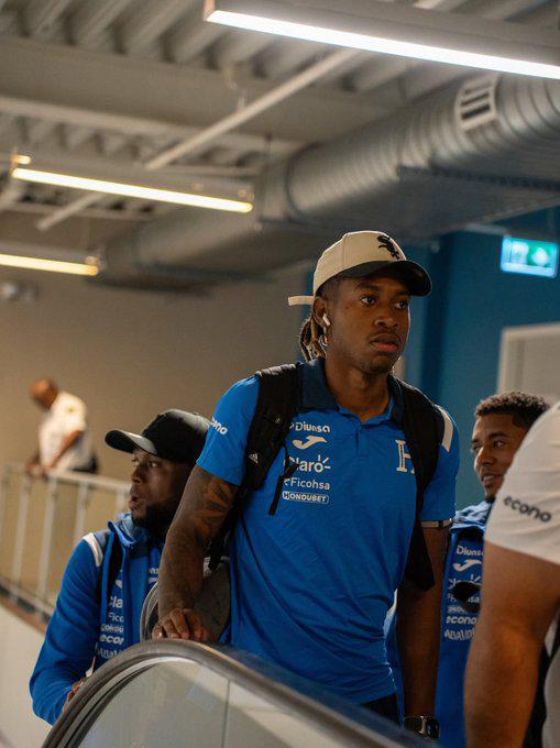 ¡Sorpresas! El 11 titular con el que debutaría José Molina al frente de Honduras ante Perú