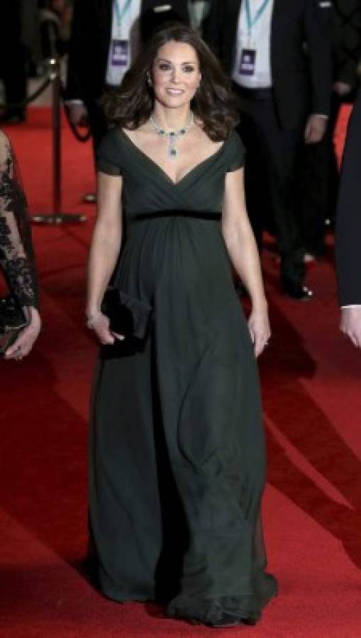 Kate Middleton causa polémica con su vestimenta en los premios Bafta