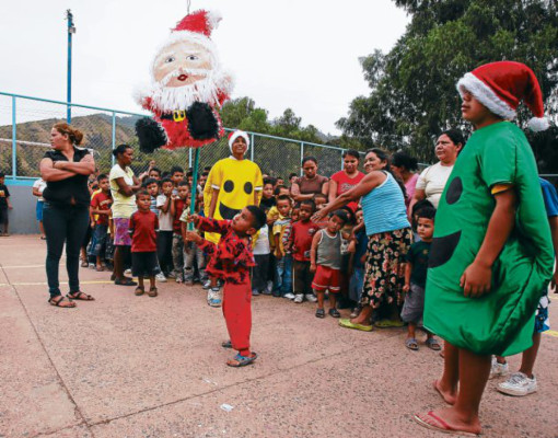Cambió 300 juguetes por sonrisas