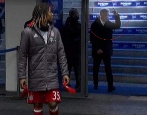 Federación alemana pide a Ancelotti que explique su gesto obsceno&nbsp;&nbsp;