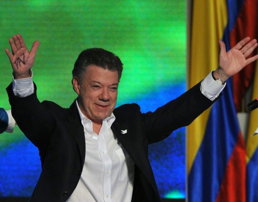 Reelección y presiones en Colombia impulsan diálogo