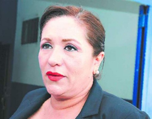 La presidenta del Comité Central del Partido Nacional (CCPN), Gladis Aurora López.