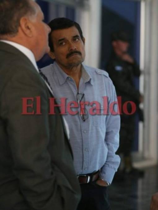 Demacrado llega el exministro Alejandro Ventura a los Tribunales de justicia