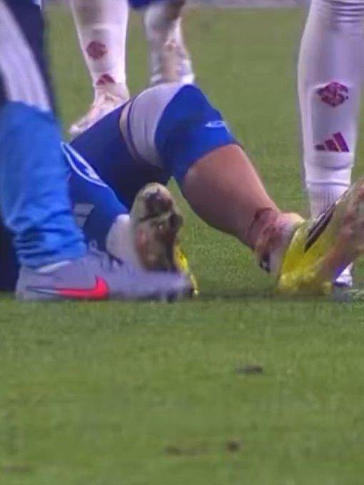 Jugador recibe insólito castigo luego de lesionar a su rival
