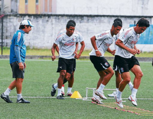 La misión de Olimpia es ganar en casa...