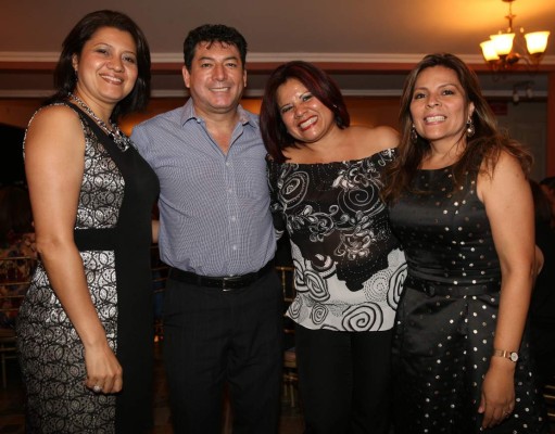 Celebran el triunfo estudiantil de Andrea Fiallos