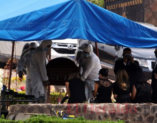 Las 12 imágenes del último adiós al expresidente Rafael Leonardo Callejas