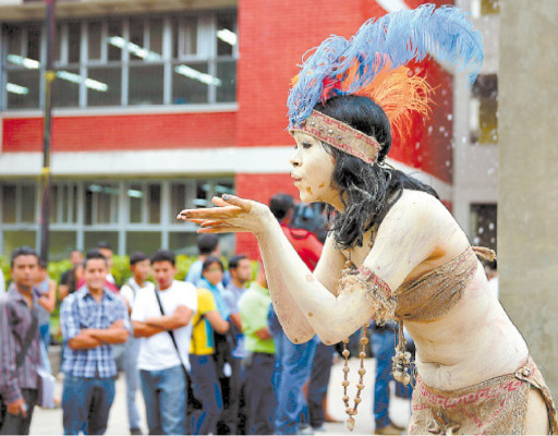 Universitarios lamentan 7,172 muertes de 2012