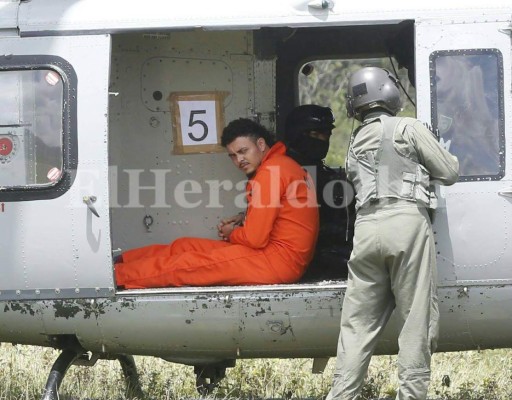 Fotos: Así fue el traslado de peligrosos reos a megacárcel de Santa Bárbara