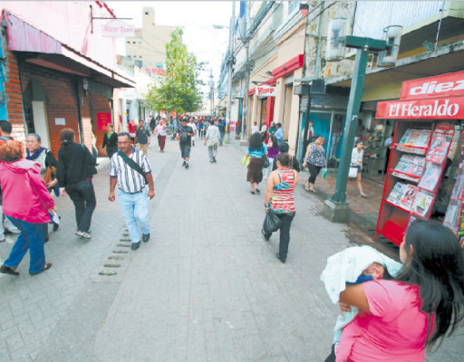 Libre de vendedores Paseo Liquidámbar ante blindaje policial