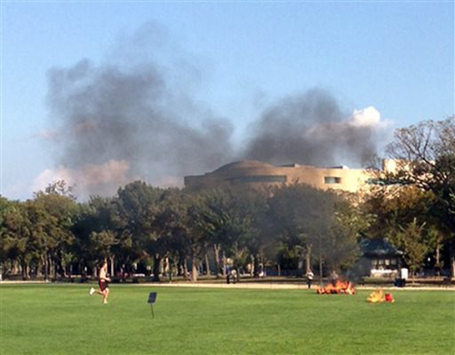 Muere hombre que se prendió fuego en Washington