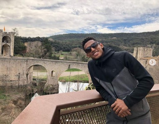 Así es la vida del Choco Lozano en España