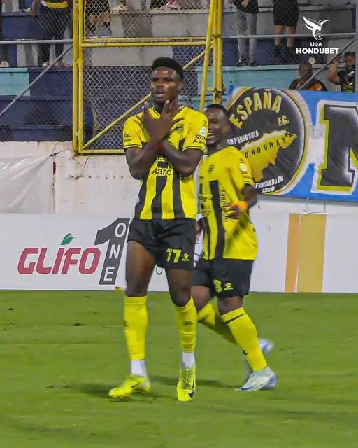 Fichajes: Revés para Olimpia, Real España mueve sus piezas y Marathón busca refuerzos