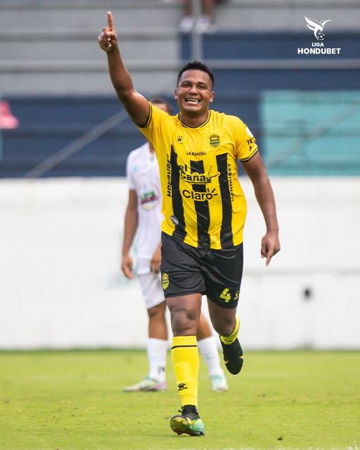 Jugadores lesionados y otros que rescindieron su contrato: bajas para las triangular