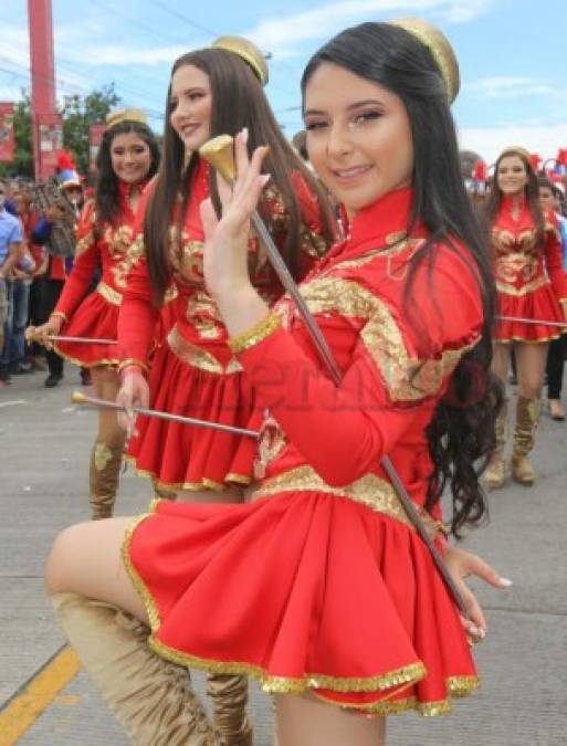 PARTE I: Palillonas captadas por EL HERALDO en los desfiles de Honduras 2018