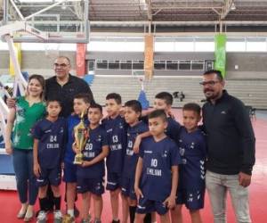 Los chicos de la escuela Emiliani se mostraron muy contentos con la precea. Foto: Cortesía.