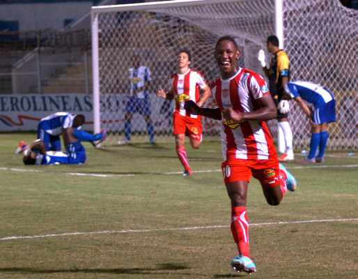 Vida ganó el clásico al Victoria y festejó bailando Harlem Shake