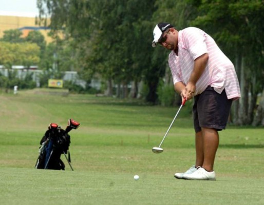 Juan Carlos Álvarez abrirá la ruta olímpica del golf catracho