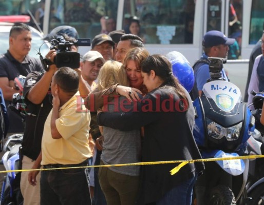 Desgarradoras fotos tras el tiroteo en el barrio Guanacaste de la capital