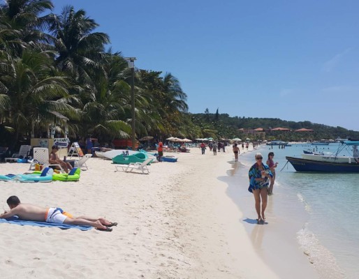 Roatán entre las mejores islas para jubilarse