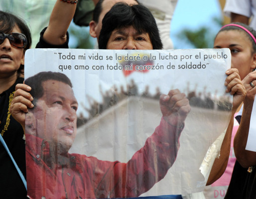 Chávez 'está en plenitud de condiciones intelectuales' y su salud mejora