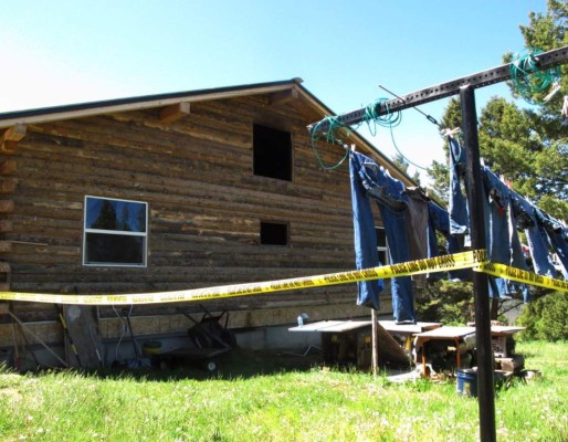 Hombre mata a esposa e hijos y se suicida