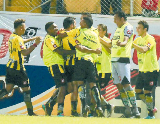 Real España agudiza crisis a Olimpia