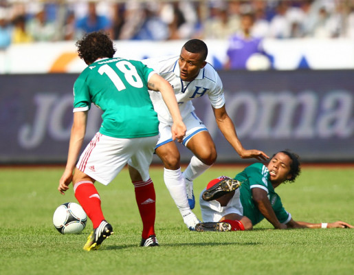 Empate de infarto de Honduras ante México