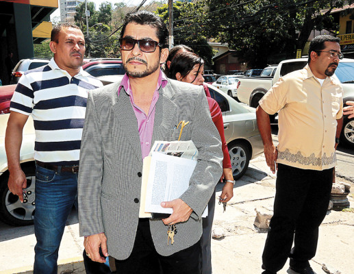 Coprumh procede contra Escoto