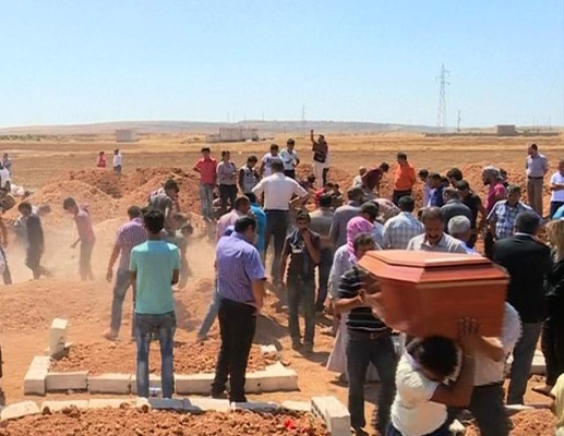 Entierran a los niños migrantes ahogados