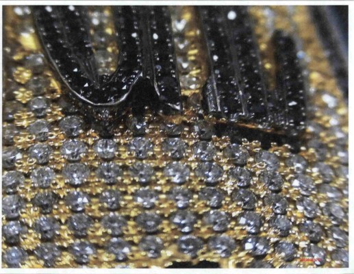 La lujosa pistola que utilizaba El Chapo Guzmán para 'defenderse'