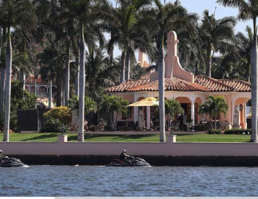 Arrestan a iraní con un machete cerca de la casa de Trump en Florida