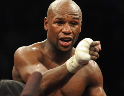 Floyd Mayweather Jr recibe de regalo un tigre de bengala