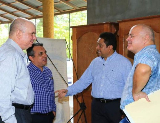 Piden pena máxima para exfuncionarios de Padilla Sunseri